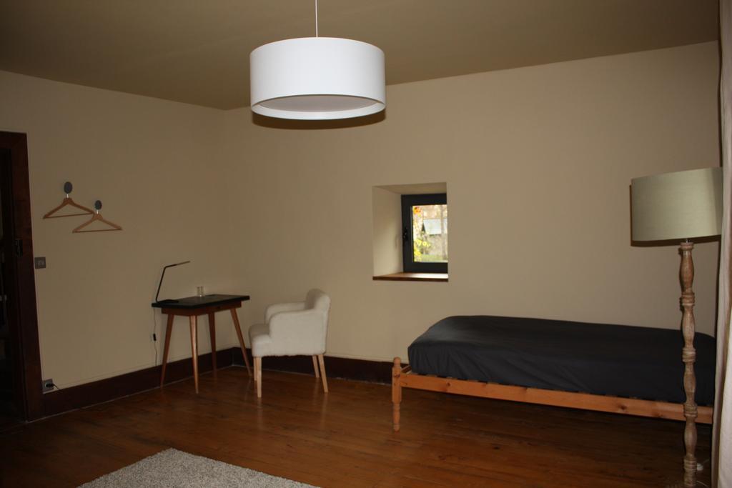 Bed In Bellongue Aucazein Kamer foto