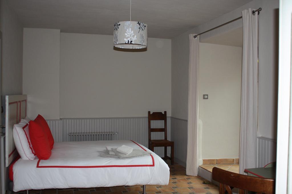 Bed In Bellongue Aucazein Kamer foto
